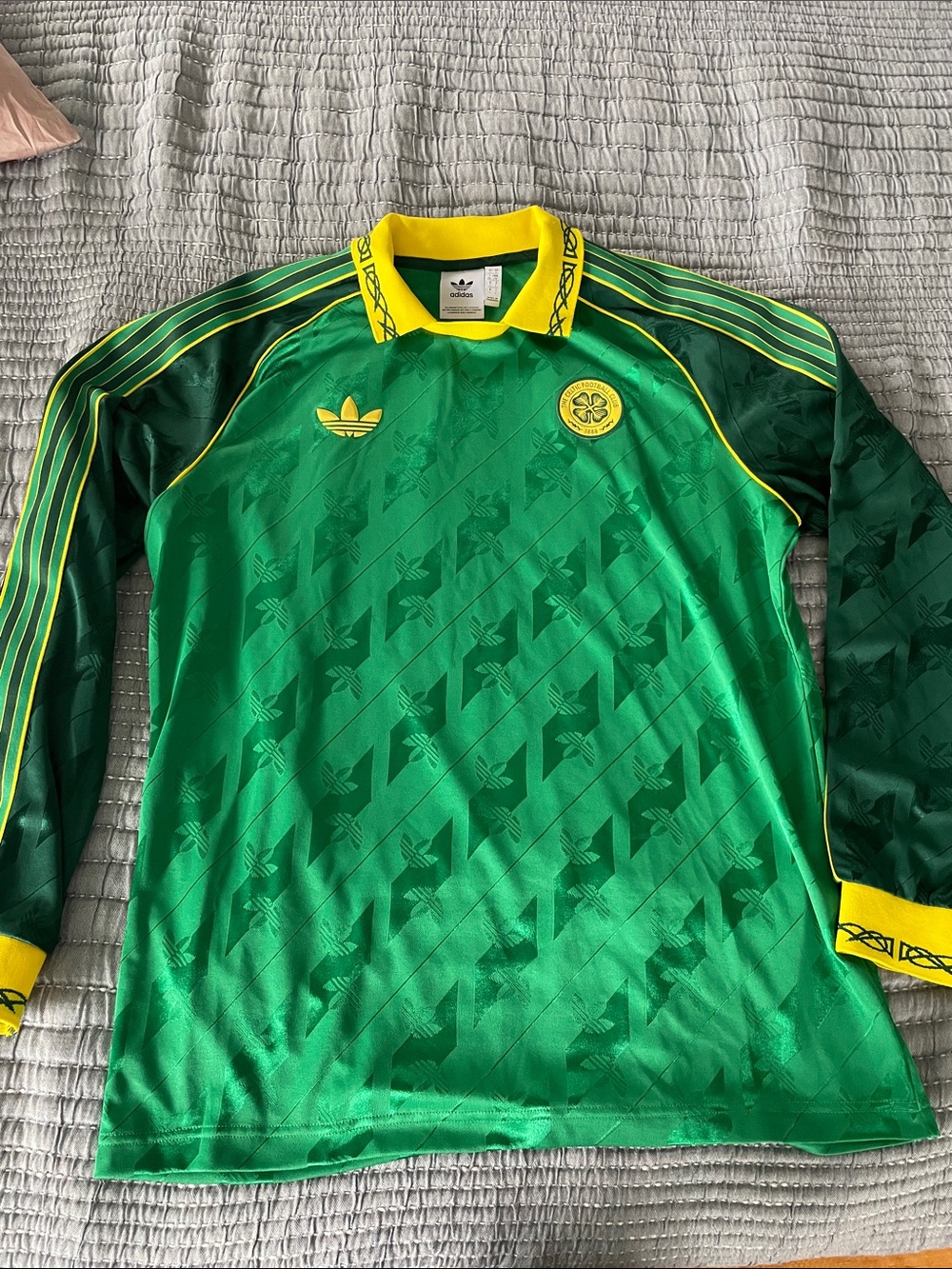 adidas Celtic FC Retro Long Sleeve Football Shirt